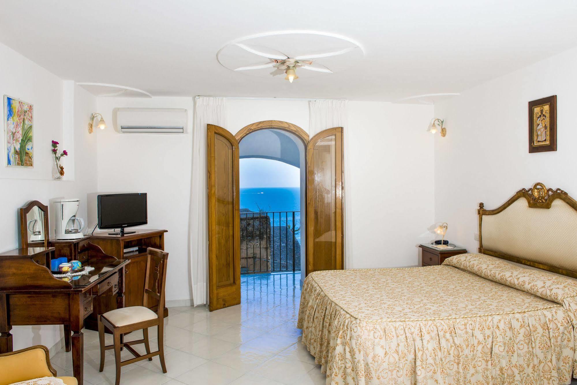 Apartahotel La Rosa Dei Venti Positano